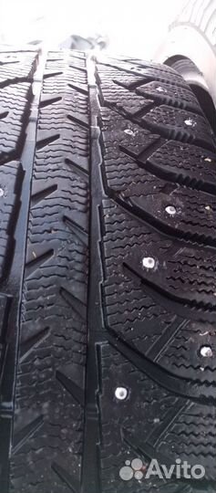 Bridgestone Ice Cruiser 7000 205/55 R16