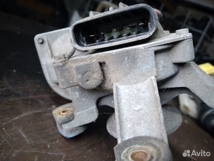 Моторчик дворников Opel Frontera A