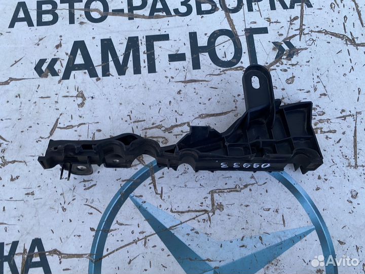 Mercedes W213 W238 уплотнитель моторного отсека LH