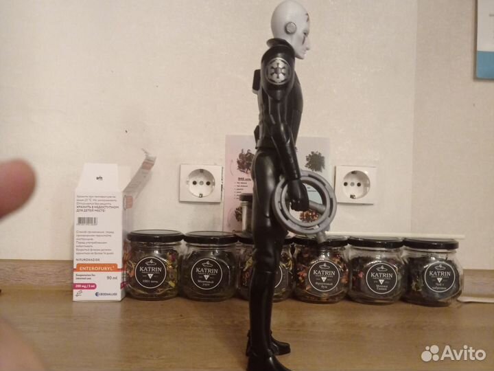 Настольная фигурка