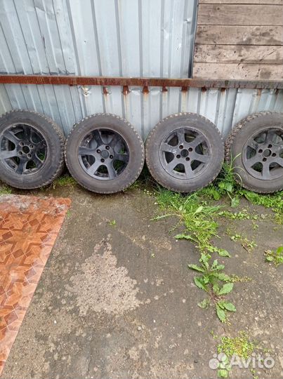 Комплект зимних колёс на ваз