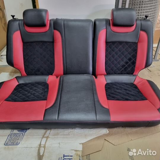 Задний диван