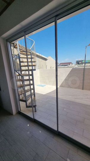 Дом 220 м² на участке 1 сот.