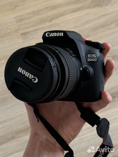 Зеркальный фотоаппарат canon eos 2000d