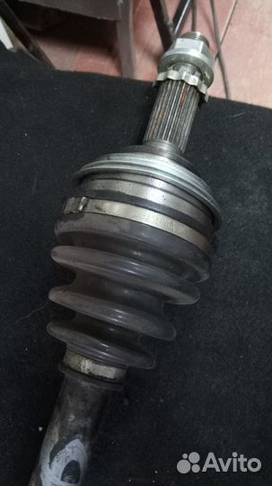 Привод с новой гранатой в сборе Toyota Corolla