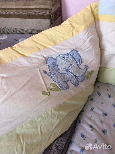 Бортики в кроватку feretti