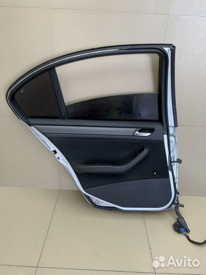 Дверь задняя левая BMW 3 E46