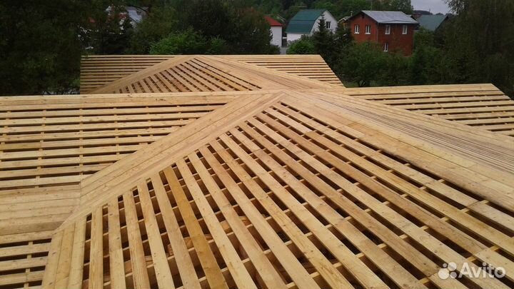 Кровельщики профессионалы. Строим сложные крыши