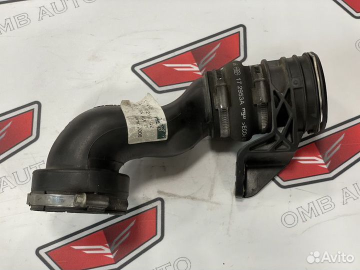 Патрубок интеркулера Мерседес W203 M271