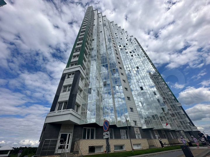 2-к. квартира, 55 м², 10/25 эт.