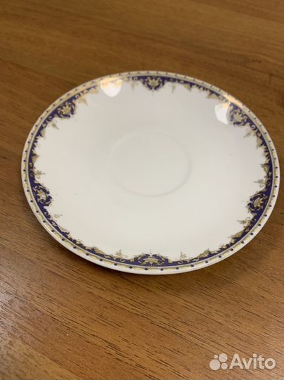 Блюдце фарфоровое