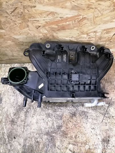Коллектор впускной Volkswagen Passat B7 1.4T CAX