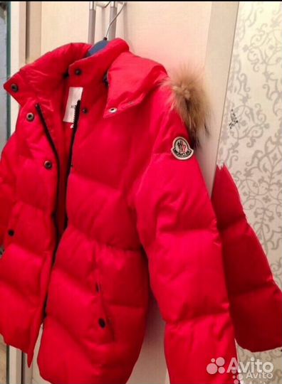 Пуховое пальто Moncler для девочки(110-116)