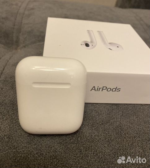 Беспроводные наушники apple airpods