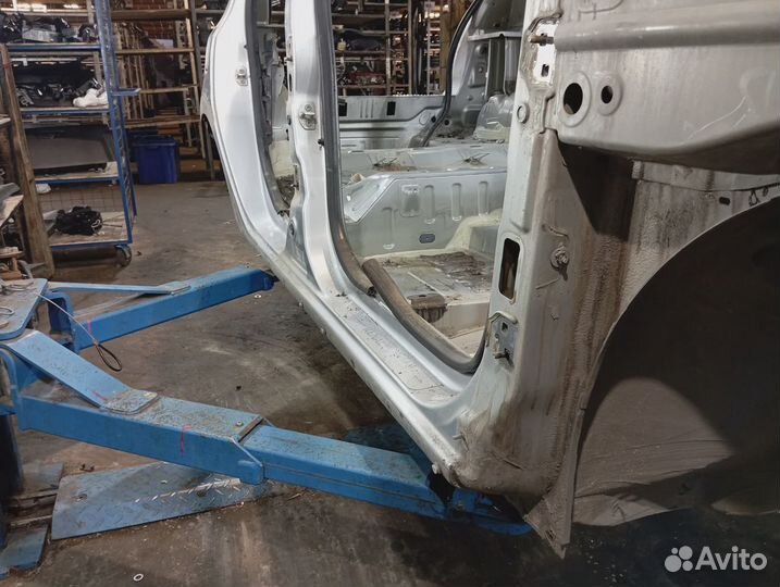 Порог со стойкой правый Renault Sandero Stepway (5S)