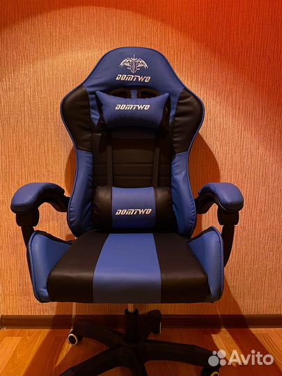 Игровое компьютерное кресло