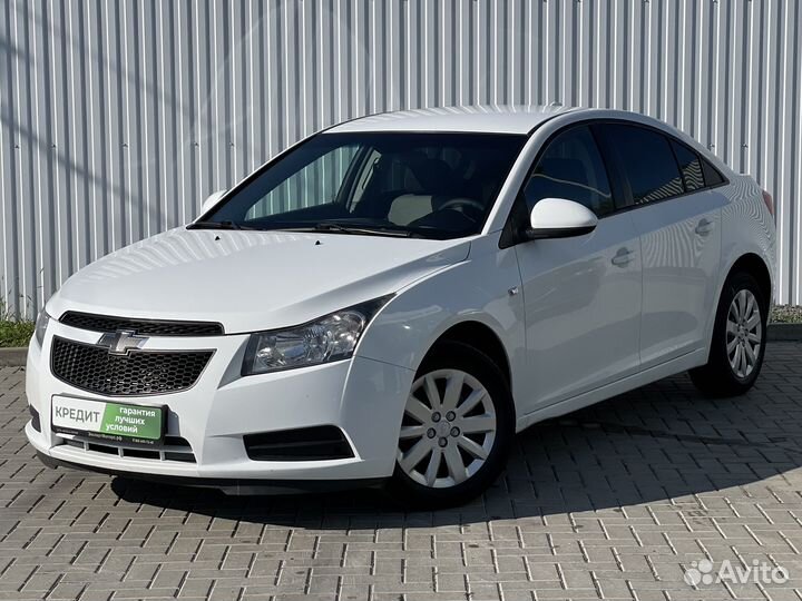 Chevrolet Cruze 1.6 AT, 2011, 176 500 км