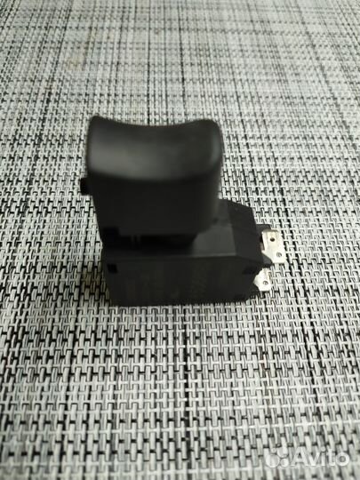 Выключатель Кнопка makita DDF459 650689-0