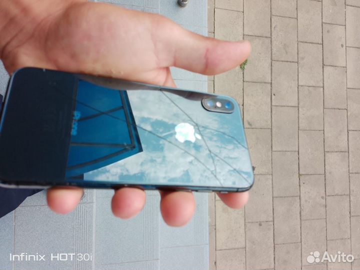 iPhone X