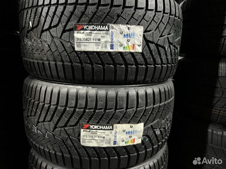 Yokohama BluEarth Winter V905 275/40 R21 и 315/35 R21 109W