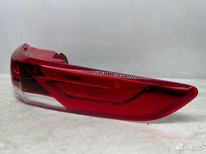 Фонарь задний правый Kia Optima LX 2020