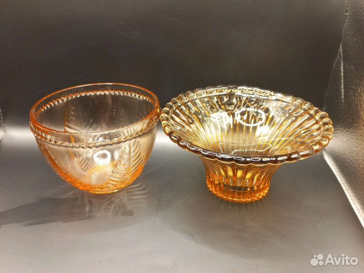 Вазочки прессованное цветное стекло