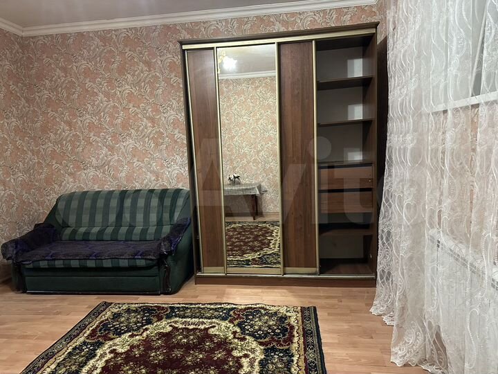 Комната 35 м² в 2-к., 1/1 эт.