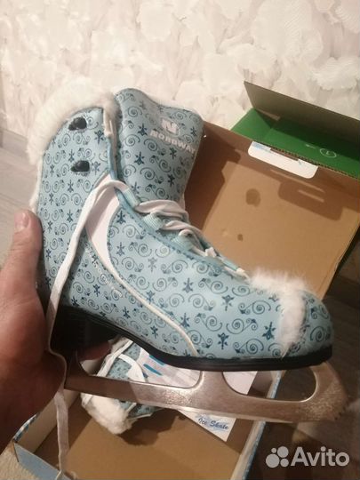 Коньки новые