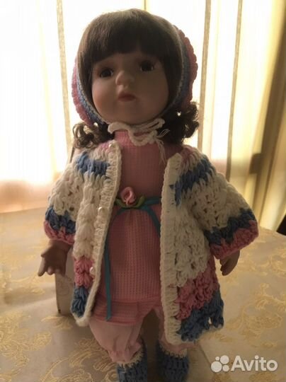 Кукла фарфоровая коллекционная