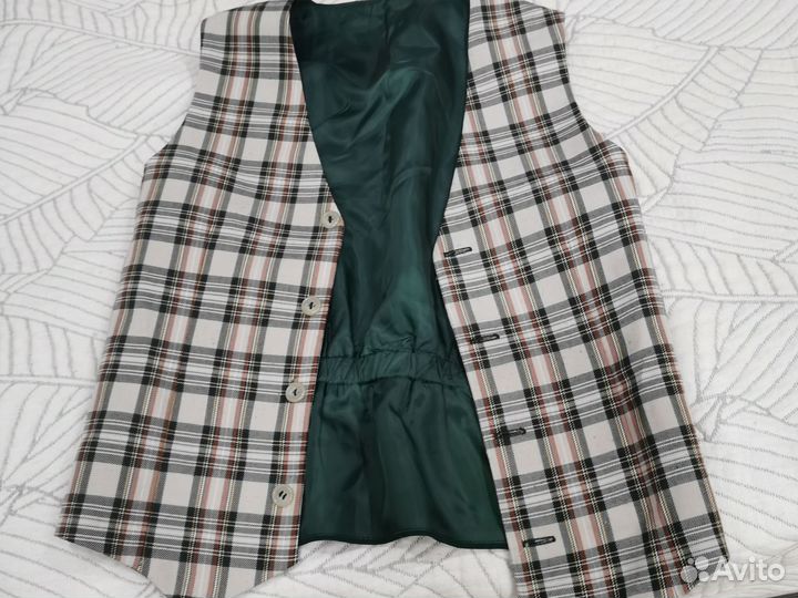 Жилетка для мальчика школьная