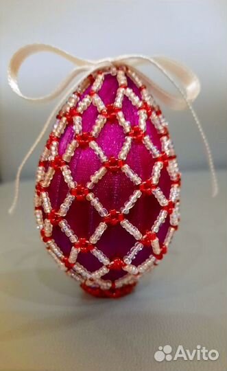 Яйцо пасхальное и букет из бисера