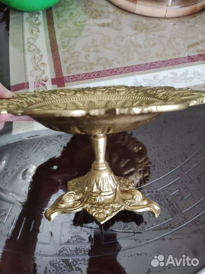 Ваза бронзовая