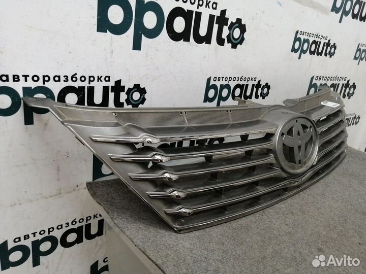 Решетка радиатора 53101-33370 Toyota Camry 50 2012