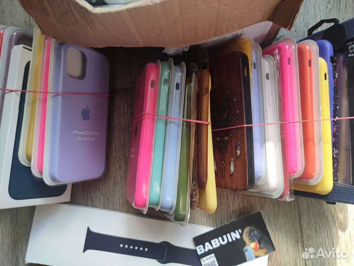 Чехлы, зарядки, наушники на айфон