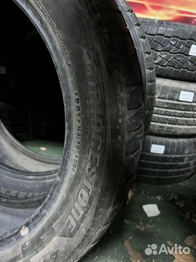 Bridgestone Blizzak DM-V2 235/55 R19