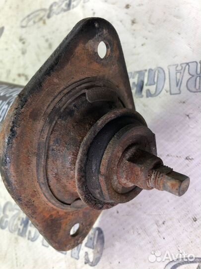 Амортизатор задний Nissan Murano z50