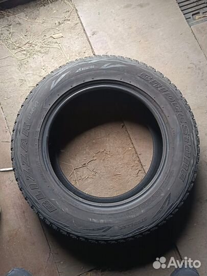Bridgestone Blizzak DM-V1 225/65 R17 102Q