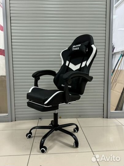 Кресло компьютерной геймерское с массажем