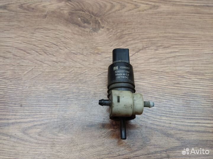 Помпа бачка омывателя Opel Astra J