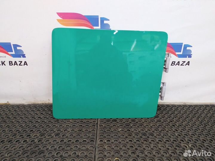 Крышка инструментального ящика левая