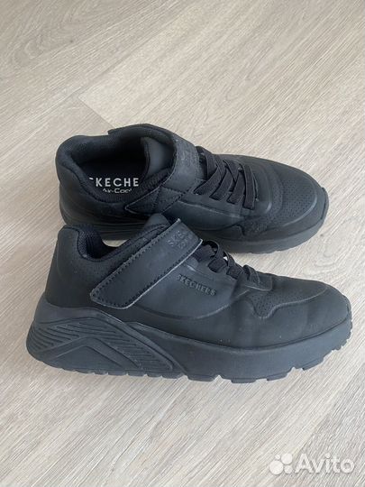Кроссовки skechers