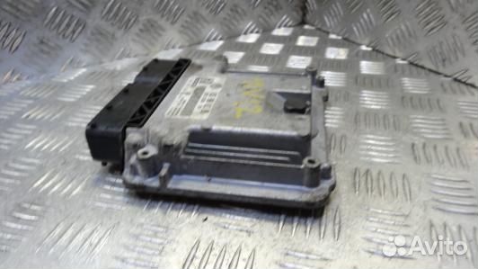 Блок управления двс skoda octavia A5 (11V12PC01)