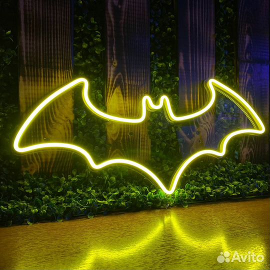 Неоновая вывеска с любой надписью