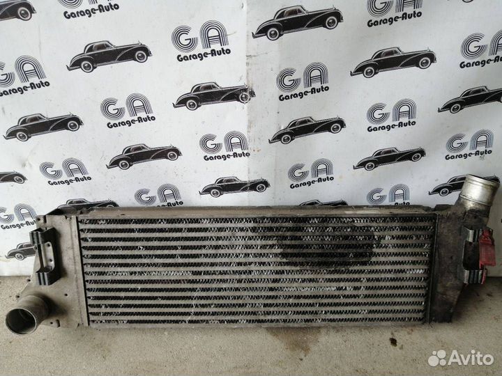 Интеркулер Renault Megane 2 рест. 2008