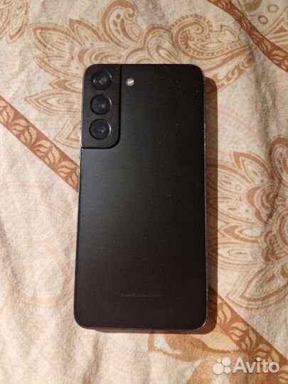 Samsung Galaxy S22, 8/256 ГБ