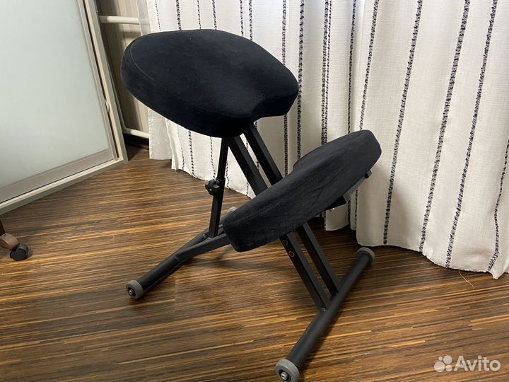 Коленный стул