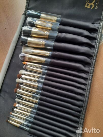 Профессиональный набор кистей для макияжа 20 шт