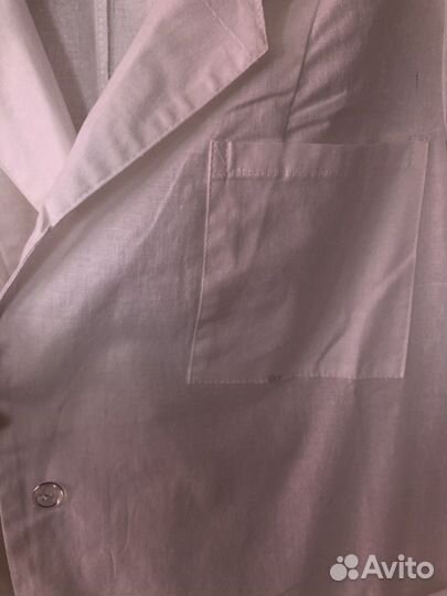 Белый медицинский халат