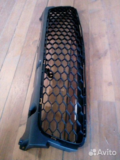 Решётка в бампер Мазда 3, Аксела,седан 06-08 г.в