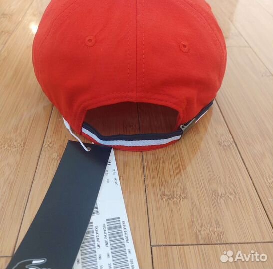 Кепка бейсболка Lacoste красная